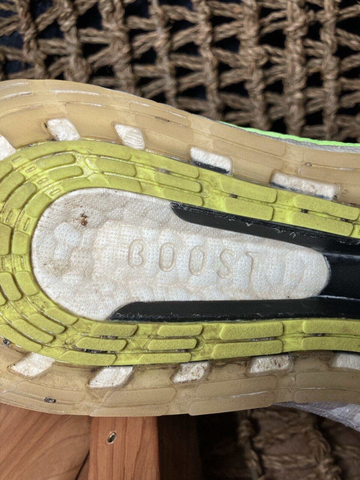 adidas ULTRABOOST 22 Solar Yellow/Core Black Unisex Running Shoes US Size 11