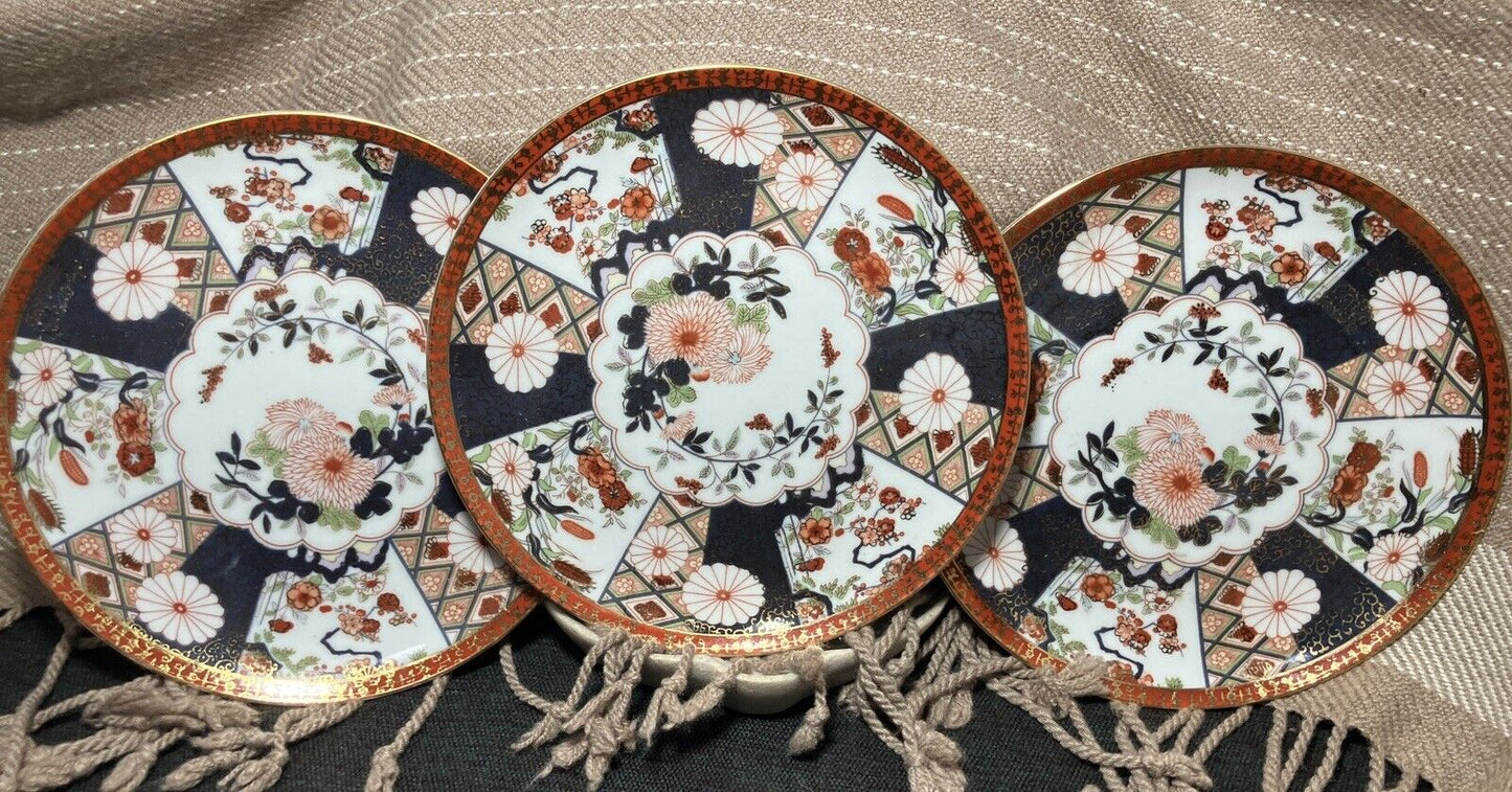Saji Japan Fine China Collectible Floral Plates 7.5" Set Of 3