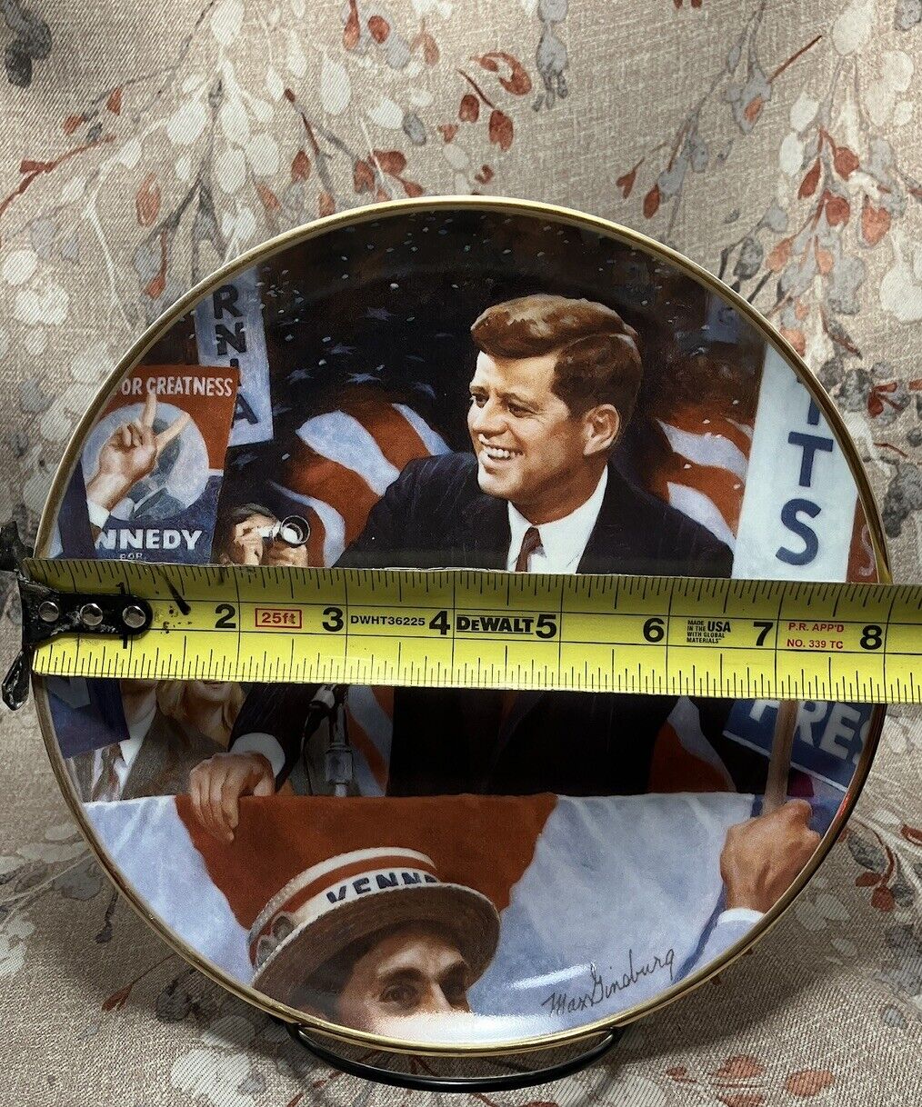 John F Kennedy Collector Plate “Poised For Victory” COA & Stand Included #1070