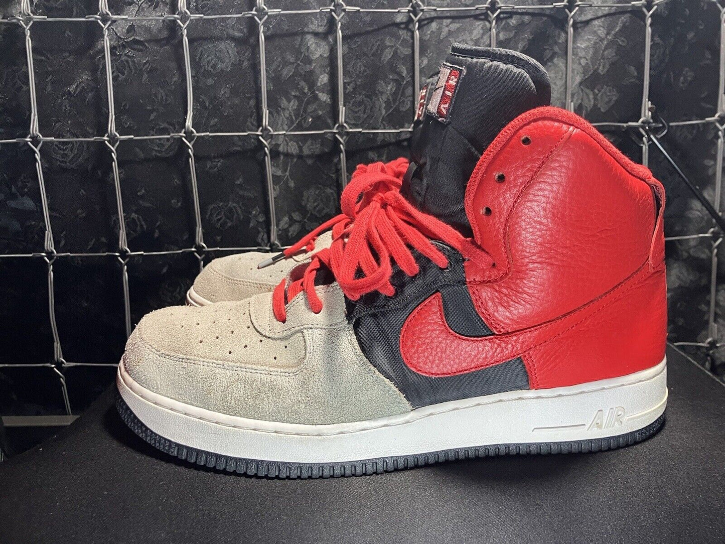 Nike Air Force 1 LV8 High Wolf Grey Red 11.5