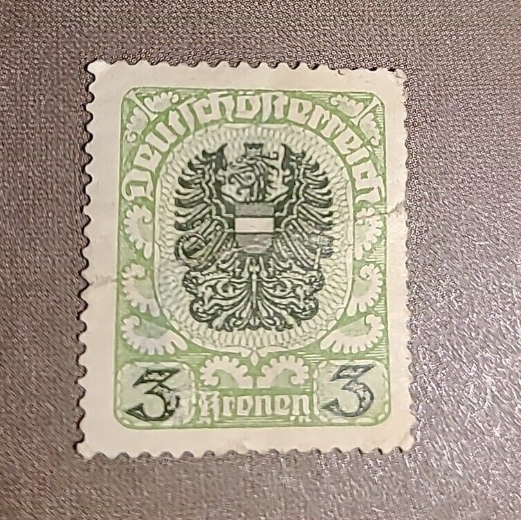 Rare Collectible 1920-1921 AUSTRIA Republic O'sterreich Coat of Arms 3 Kr Stamp