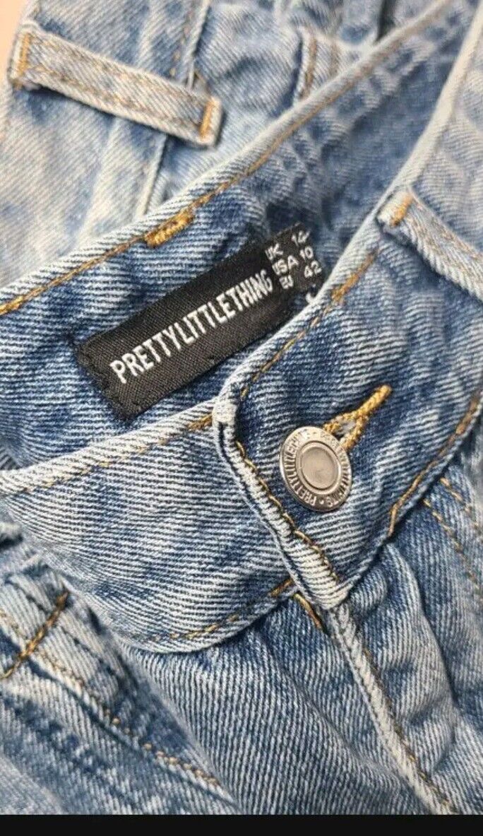 Pretty Little Thing Baggy Wide Leg Relaxed Distressed Ripped Jeans Size 10