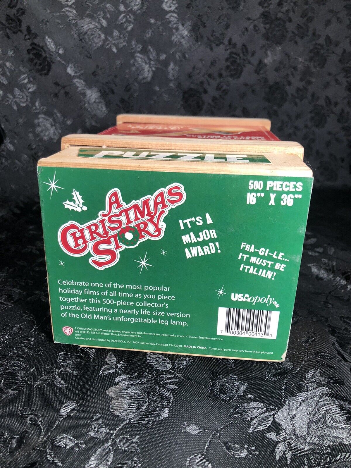 A Christmas Story Collectible Bundle 2 21oz Glasses 4 Shot Glasses 500 PCPuzzle