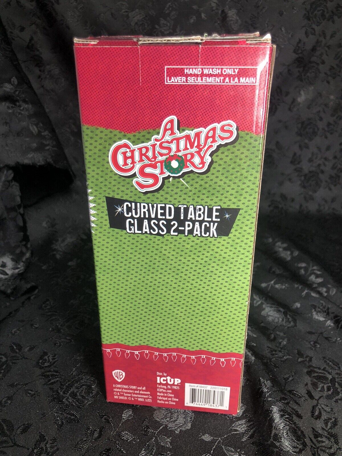 A Christmas Story Collectible Bundle 2 21oz Glasses 4 Shot Glasses 500 PCPuzzle