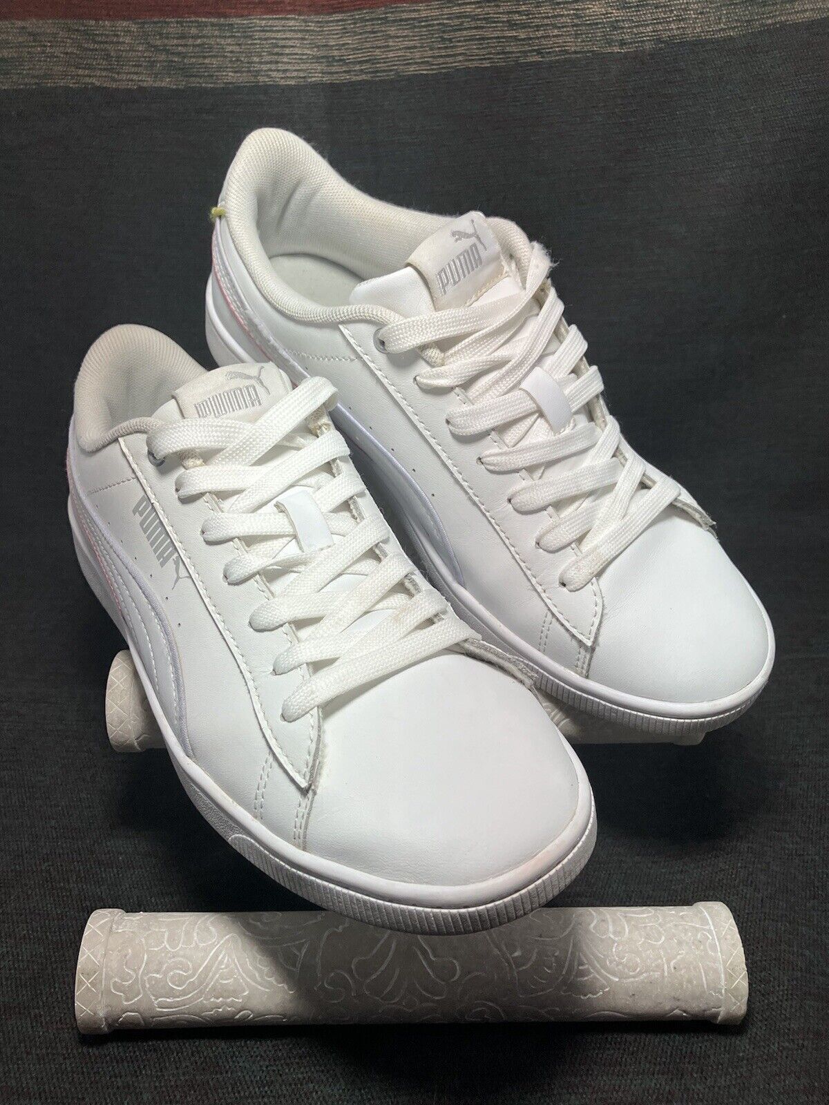 Puma Womens Vikky V2 374512-03 White Casual Shoes Sneakers Size 8