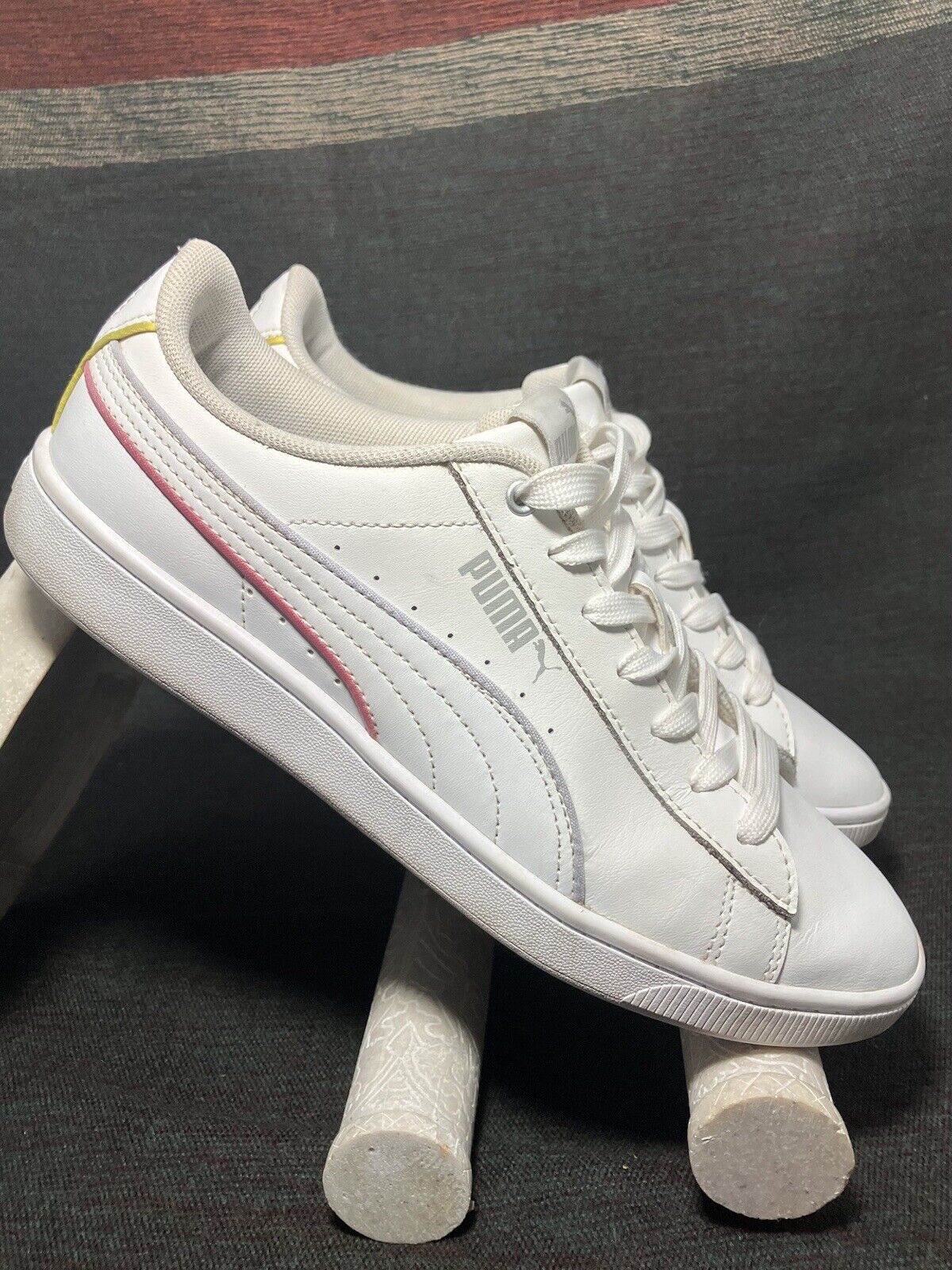 Puma Womens Vikky V2 374512-03 White Casual Shoes Sneakers Size 8