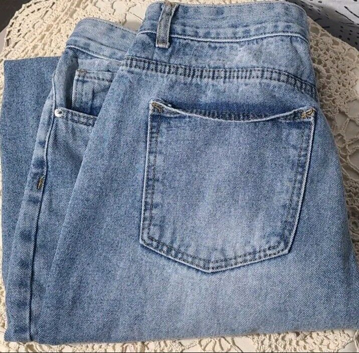 Pretty Little Thing Baggy Wide Leg Relaxed Distressed Ripped Jeans Size 10
