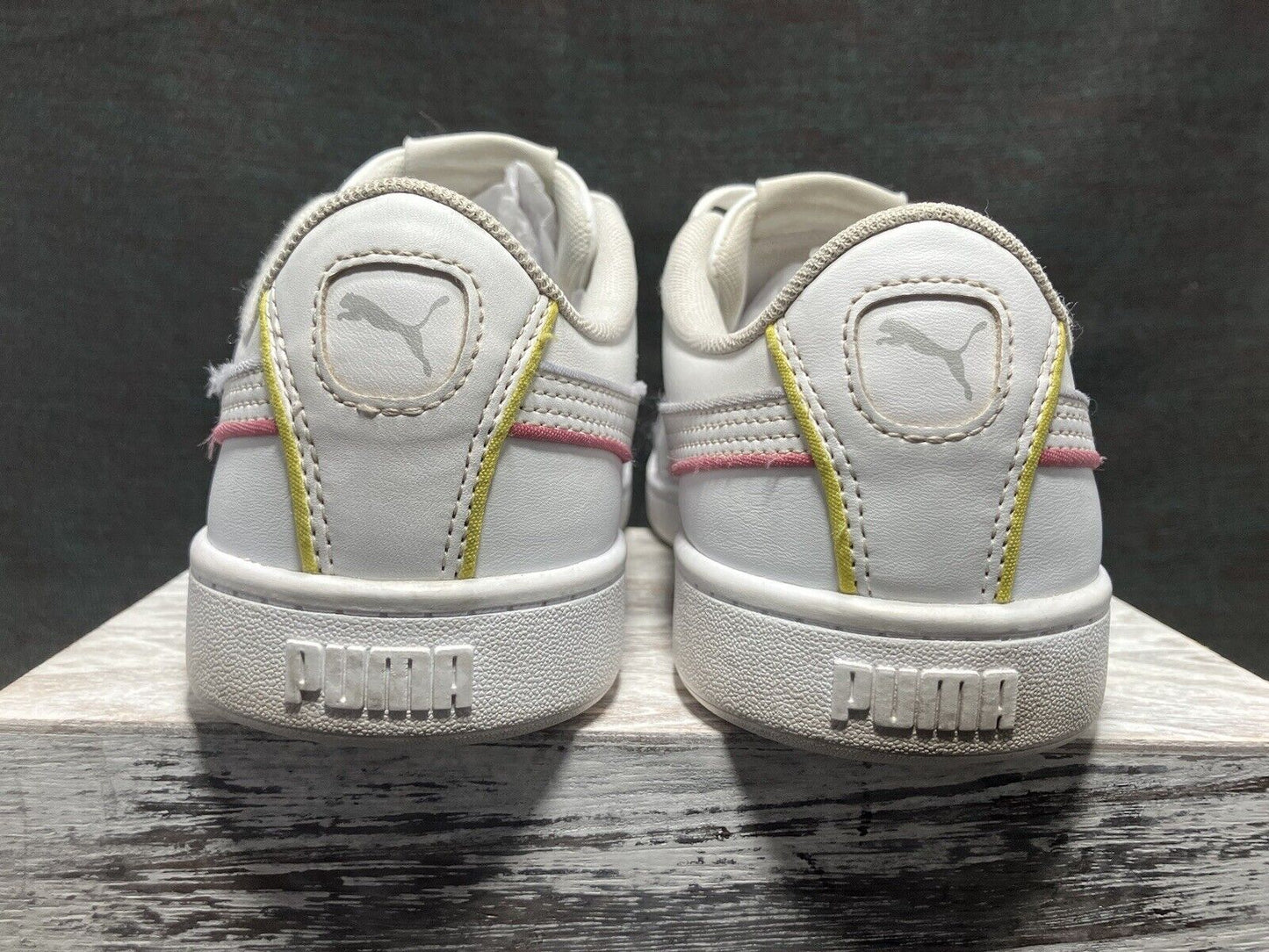 Puma Womens Vikky V2 374512-03 White Casual Shoes Sneakers Size 8