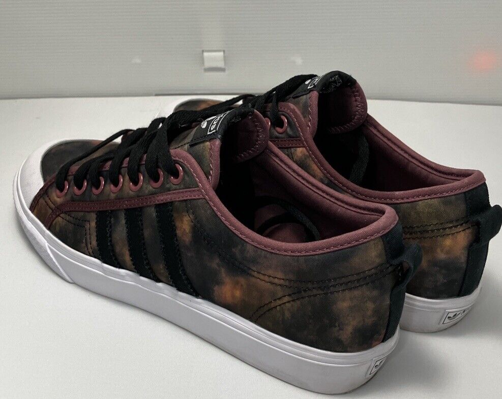 adidas Originals Mens Nizza Sneaker Quiet CrimsonBlackWhite Size 111 US