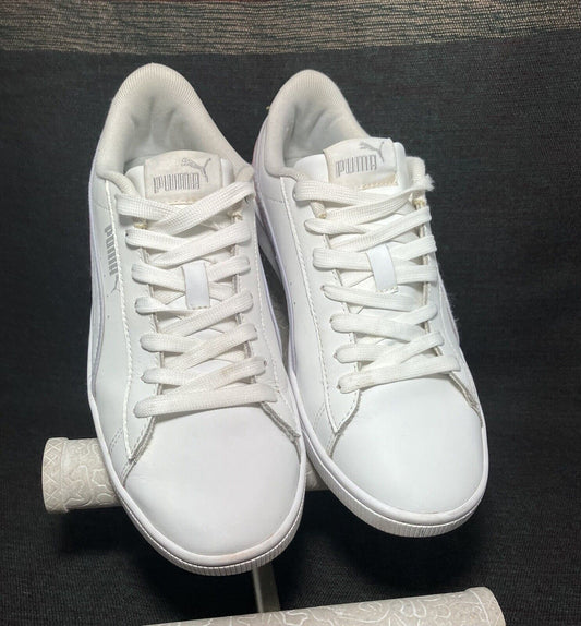 Puma Womens Vikky V2 374512-03 White Casual Shoes Sneakers Size 8